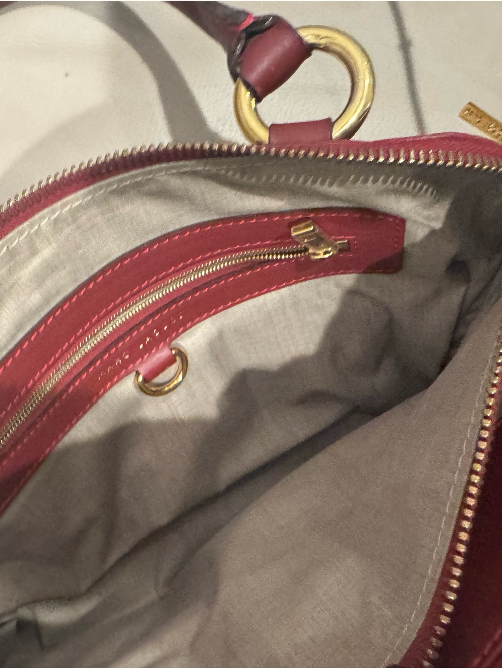 Marc Jacobs Deep Burgundy Leather Blake Satchel with Gold Hardware - Picture 13 of 13